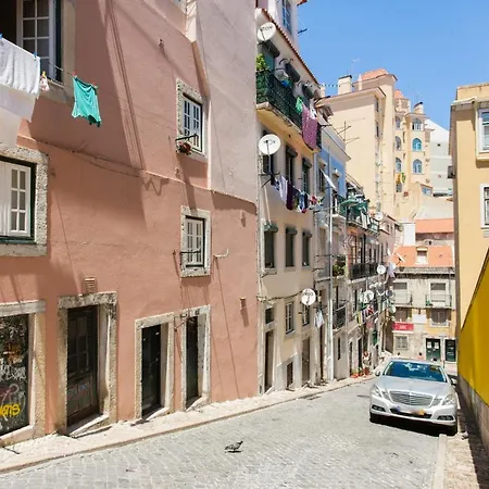 Feels Like Alfama Romantic Flat Apartment